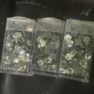 Loose Flatback Rhinestones - Iridescent Clear/Light Green Mix